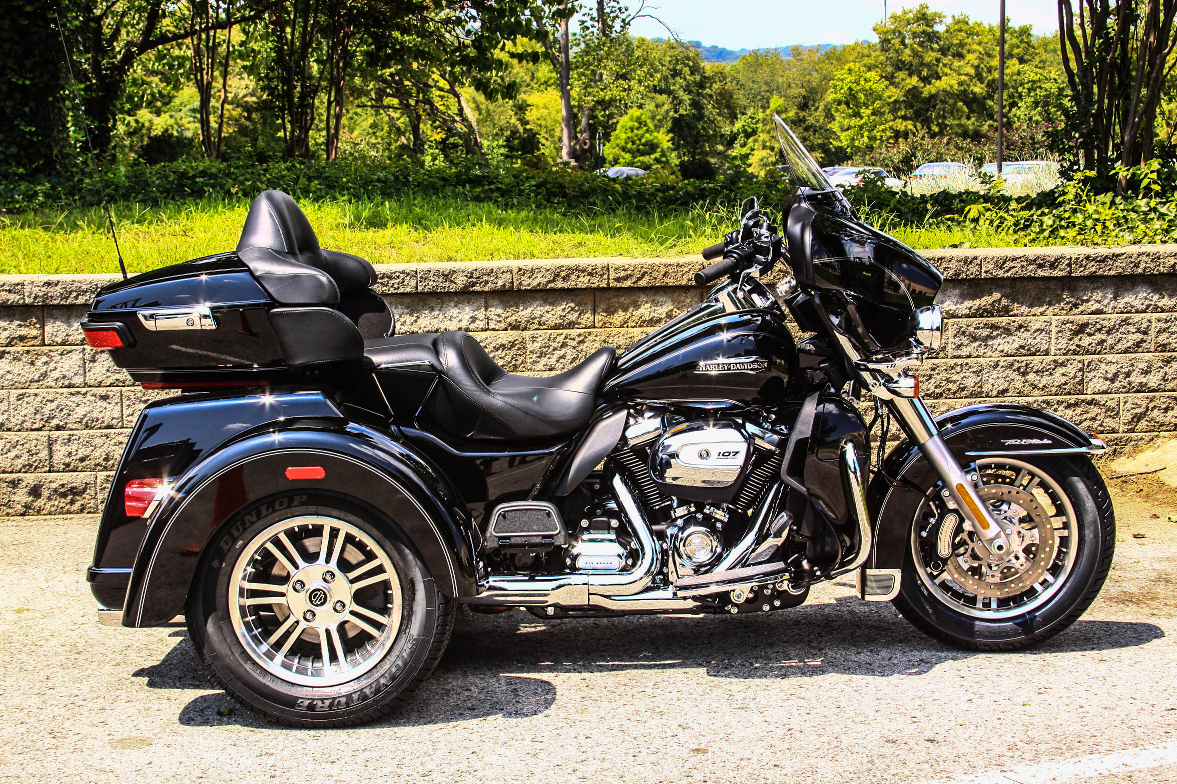 Harley Davidson Tri Glide >> Pre Owned 2017 Harley Davidson Tri Glide Ultra Classic Flhtcutg Harley Davidson Tri Glide >> Pre Owned 2017 Harley Davidson Tri Glide Ultra Classic Flhtcutg